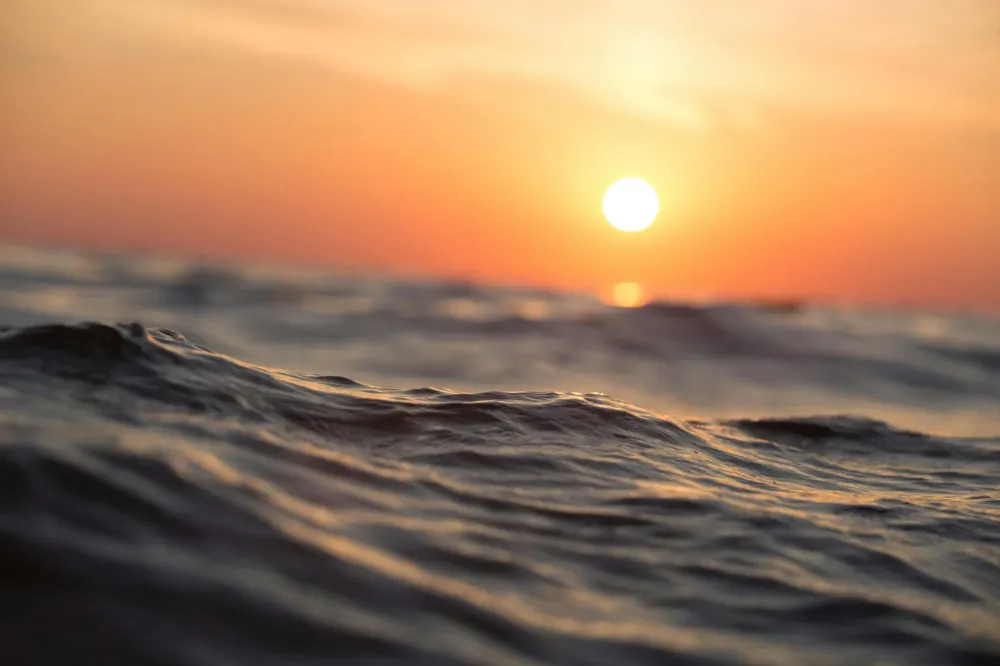 Mer et couché de soleil